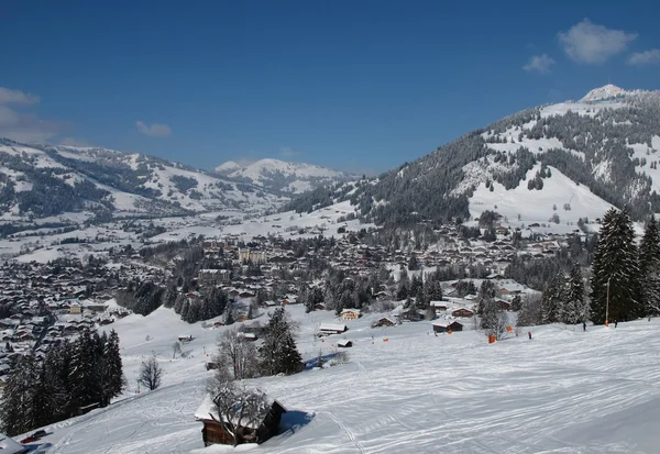 Wintertag in Gstaad — Stockfoto