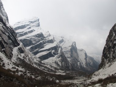annapurna Merkez kampına yolda