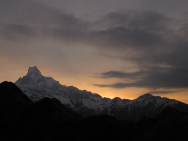 sunrise adlı ünlü machapuchare
