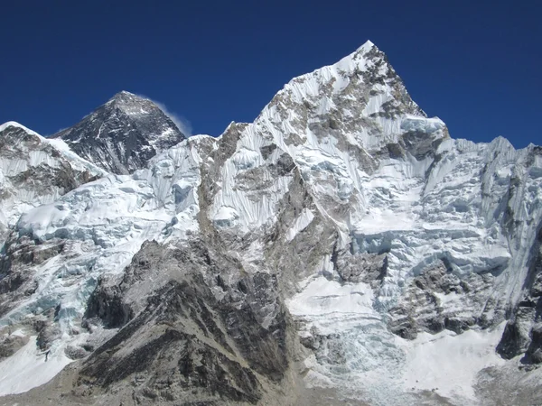 Picos do Monte Everest e Nuptse — Fotografia de Stock