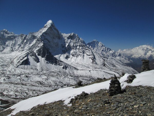 Красивая гора Ама Даблам
