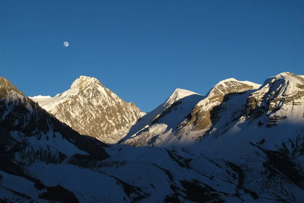 Wieczorem w Himalajach — Zdjęcie stockowe