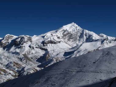patika thorung la pass ve chulu batıya doğru