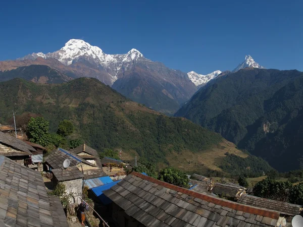 Annapurna Zuid-, hiun chuli en machapuchare — Stockfoto