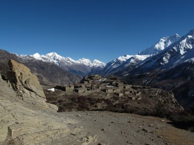 Eski köy ve yüksek Dağları Himalayalar '.