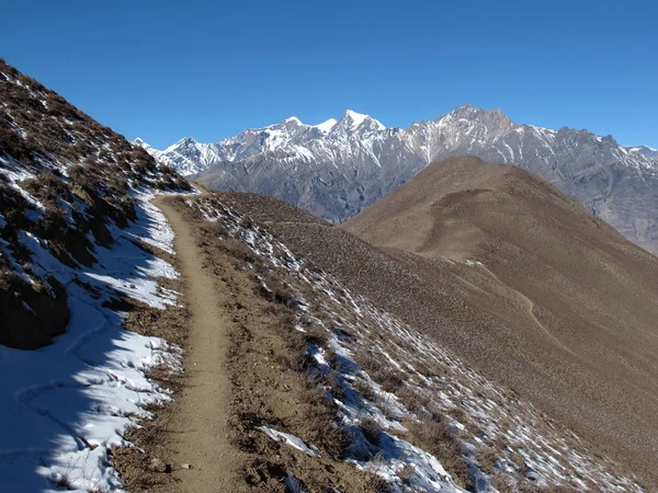 ayak-yolunu jomosom, sonbahar sahne--dan muktinath