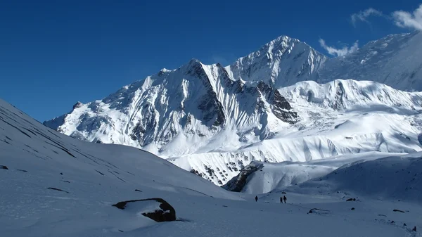 Abendliche Szene in der Nähe des Tilicho-Sees — Stockfoto