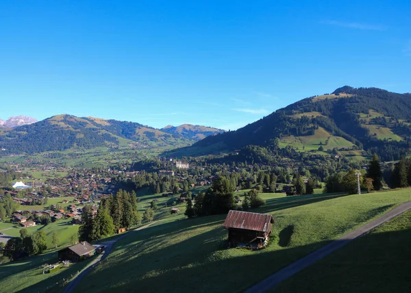 Famous Swiss Village Gstaad Early Morning — Stock Photo, Image