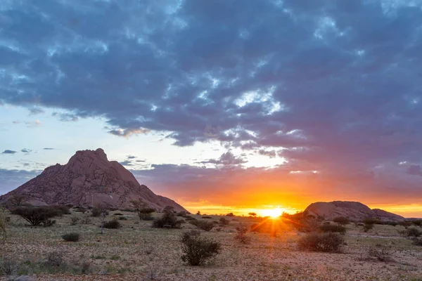 Nascer Sol Laranja Spitzkoppe Namíbia — Fotografia de Stock
