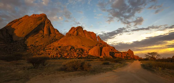 Spitzkoppe Granit Roches Rougeoient Coucher Soleil Namibie — Photo