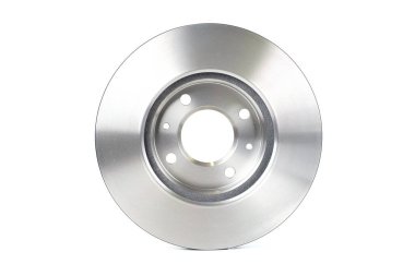 Otomobil fren diski beyaz arkaplanda izole edildi