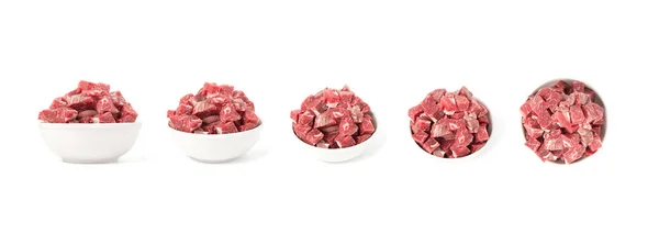Raw Beef Cubes White Ceramic Bowl Fresh Natural Dog Cat Лицензионные Стоковые Фото