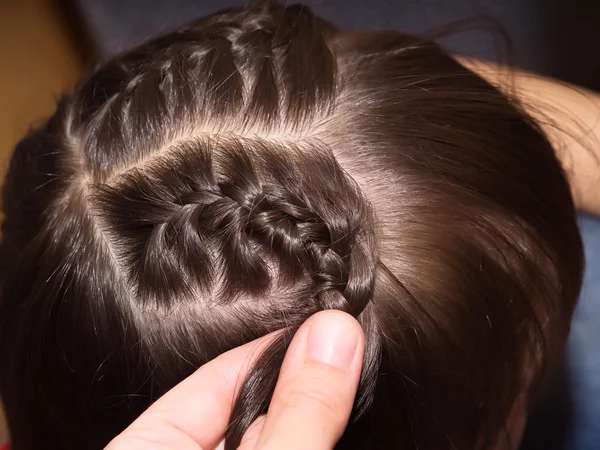 Tejer trenzas — Foto de Stock