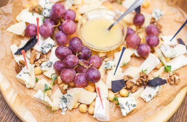 Masa hazırlama atıştırmalık peynir tatili