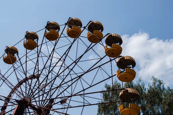 Övergiven Metall Radioaktiv Attraktion Nöjespark Staden Pripyat Exklusionszon För Tjernobyl — Stockfoto