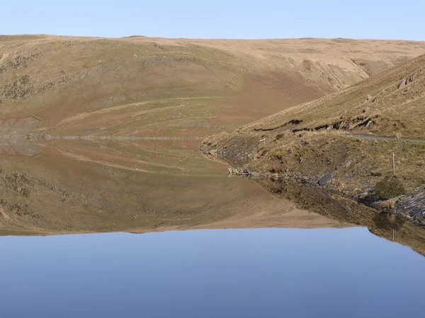 Claerwen reservoir, elan tal — Stockfoto
