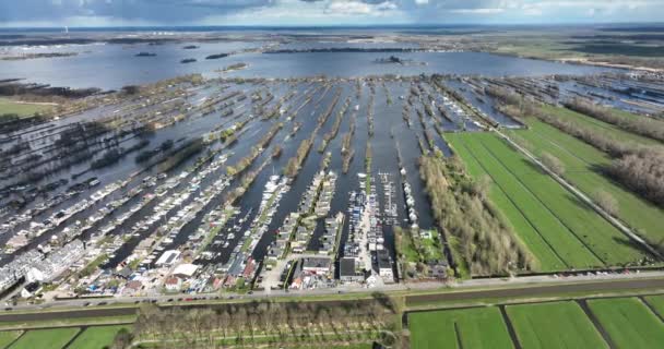 Loosdrechtse Plassen Canales Vías Navegables Naturaleza Zanja Cultivada Cerca Vinkeveen — Vídeo de stock