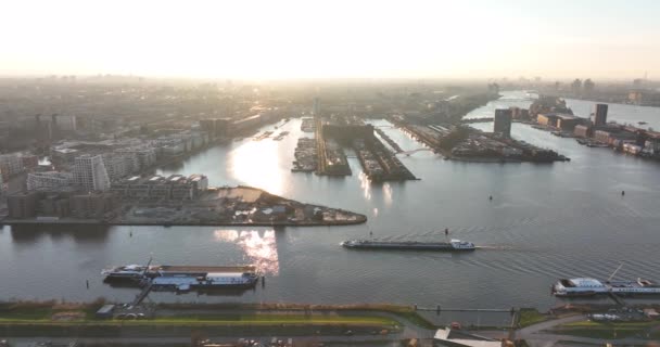 アムステルダム 2022年3月31日 オランダ アムステルダム水路アムステルダムRijnkanalと通過する船舶 — ストック動画
