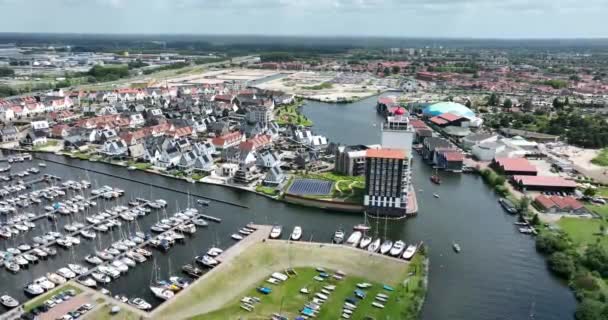 Harderwijk Liten Provinsen Gelderland Nederländerna Flygdrönare Nybyggda Bostadsområden Och Byggnader — Stockvideo