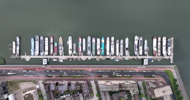 Woonboot Woonboot Woonfunctie Wonen Een Ark Schip Huisvesting Pier Dock — Stockvideo