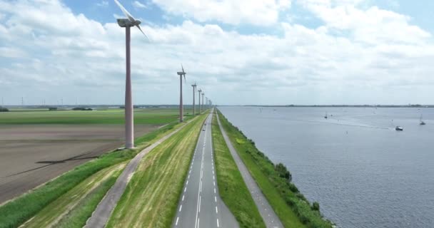 Szélenergia Termelés Szélturbinarendszereken Keresztül Környezetbarát Alternatív Villamosenergia Termelés Szélerőművekkel Csökkentve — Stock videók