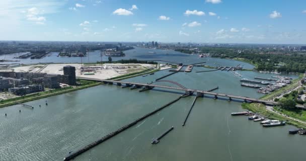 Schellingwouderbrug Bridge Infrastructure Amsterdam Netherlands Přepravní Cesta Buiten Přes Řeku — Stock video