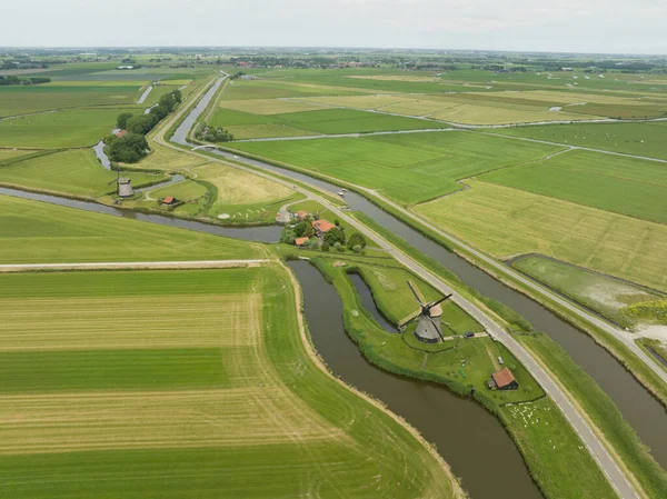 Historic Traditional Typical Dutch Old Windmills Countryside Green Nature Grass — Stock Photo, Image