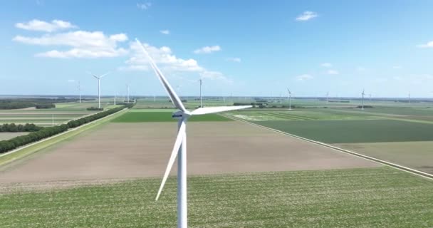 Zeewolde Juni 2022 Nederländerna Vestas Vindturbinsystem Hållbar Energiproduktion Vindkraftpark Landsbygden — Stockvideo