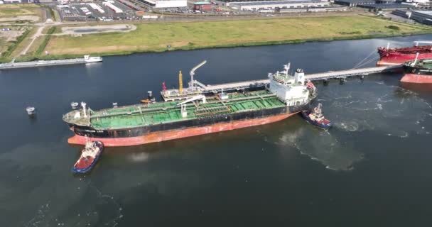 Amsterdam Westhaven Июля 2022 Нидерланды Корабль Танкеров Velos Leo Chemical — стоковое видео