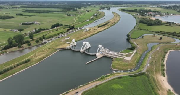 Amerongen Weir Lock Complex Hydraulic Work Art Netherlands Including Hydroelectric — Stok video