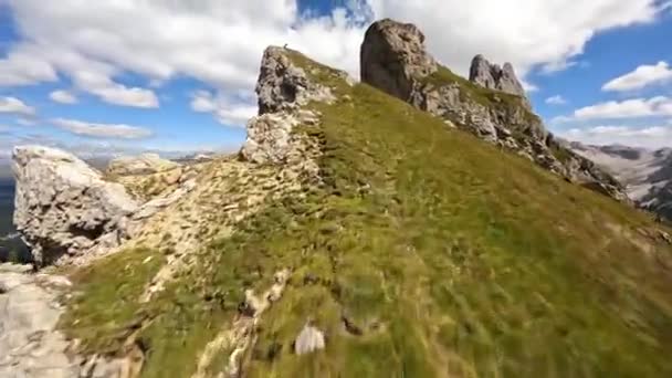 Dolomites Mountain Range Italy Part Southern Limestone Alps Hiking Outdoor — Vídeo de stock