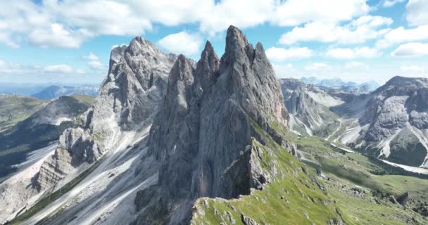 Dolomites Mountain Range Italy Part Southern Limestone Alps Mountain Aerial — Vídeo de Stock
