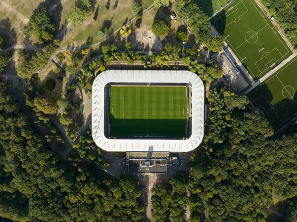 Estadio Fútbol Arriba Abajo Aérea Parque Forrest Estructura Arquitectura Verde — Foto de Stock