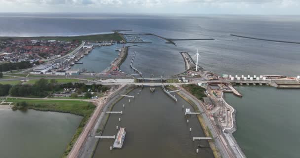 Afsluitdijk Bouw Pompstations Nieuwe Sluizen Bij Den Oever Kornwerderzand Zürich — Stockvideo