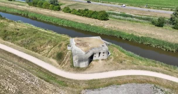 Tweede Wereldoorlog Bunker Bunker Fortificatie Militaire Defensiestructuur Die Een Maatregel — Stockvideo