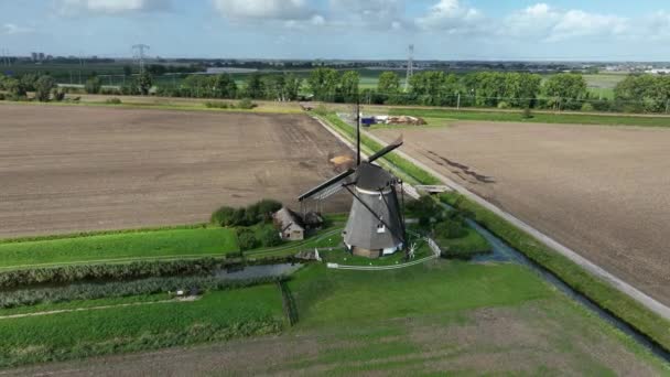 Molino Viento Tradicional Pólder Holanda Agua Movimiento Tierra Rural Pintoresca — Vídeo de stock