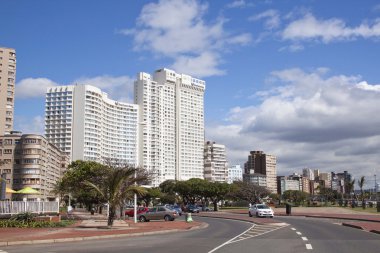 durbans golden mile sahil boyunca konut kompleksleri