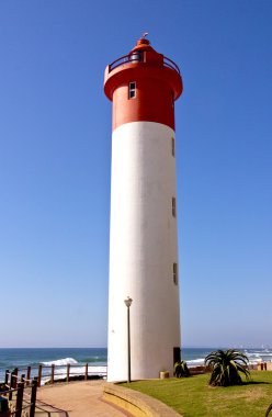 yukarı doğru kırmızı ve Beyaz feneri görünümünü arıyorsunuz