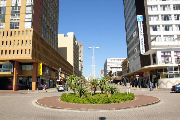 Kruhový objezd na plážové promenádě v durban Jižní Afrika — Stock fotografie