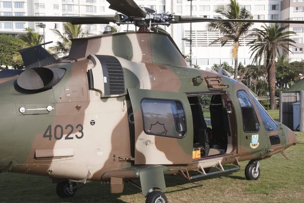 askeri helikopter indi durban beachfront closeup