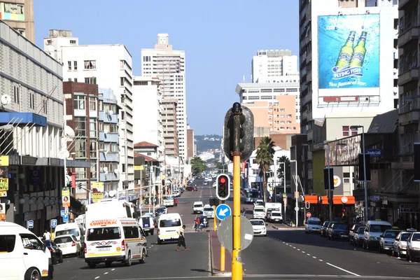 Västra gatan i durban Sydafrika på lördag morgon — Stockfoto