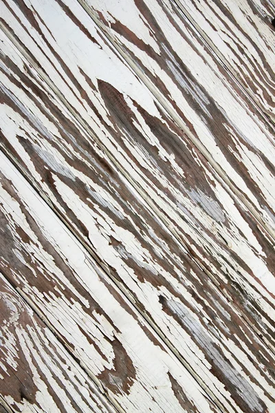 Weiße abblätternde Farbe auf Holzlattentür — Stockfoto