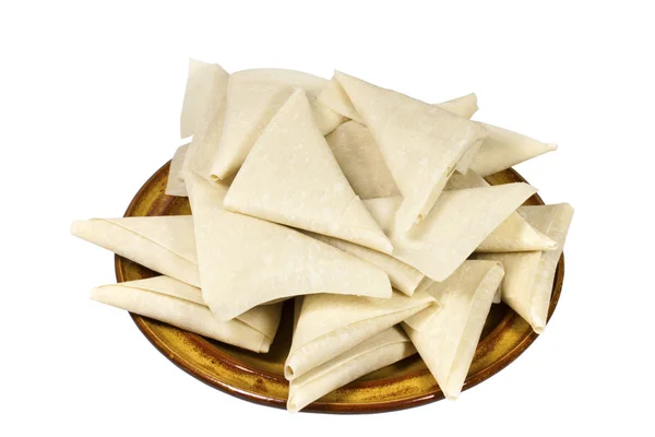 Brown Plate of Freshly Folded Uncooked Samoosas — Stock Photo, Image