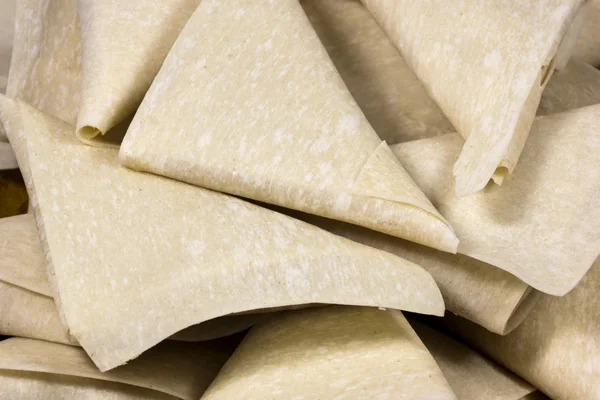 Closeup Stack of Freshly Folded Uncooked Samoosas — Stock Photo, Image