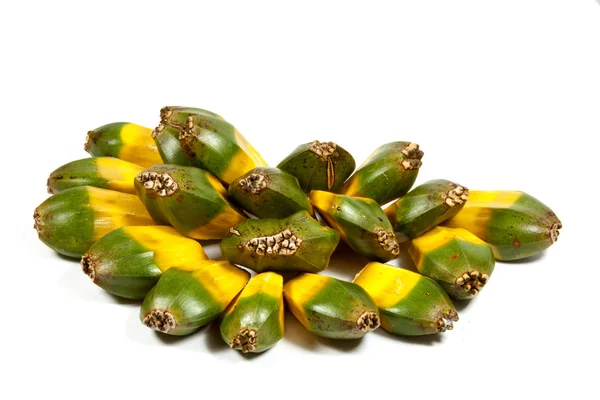 Bright Green and Yellow Seeds of the Screw Pine — Stock Photo, Image