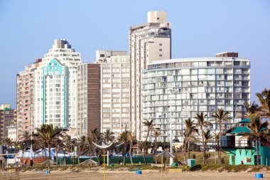 olarak görülen plaj uzun boylu durban beachfont otelleri