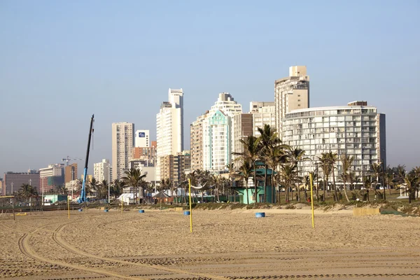 Towering Durban Hotéis na primeira linha de praia Vista da praia — Fotografia de Stock