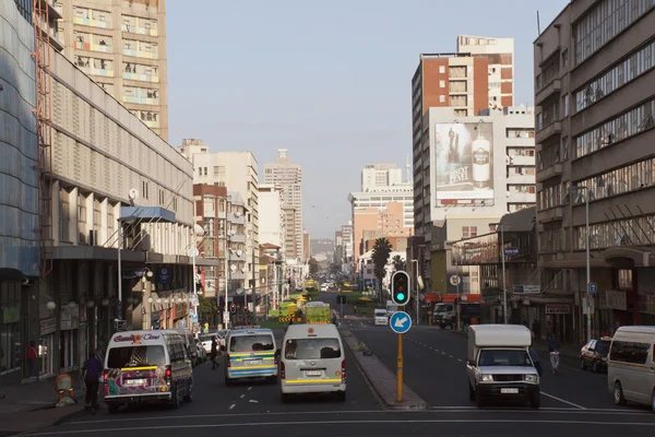 Tidigt på morgonen syn på west street, durban Sydafrika — Stockfoto
