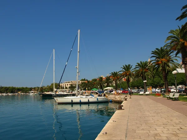 Bay Mediterranean Sea. Small village with port for private yachts. — Stock Photo, Image