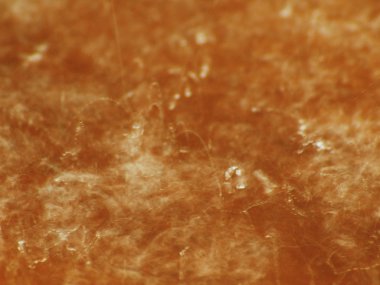 soyut, maden suyu şelale içinde küçük havuza yıkılıyor. küçük damla su seviyesini Zıplama.